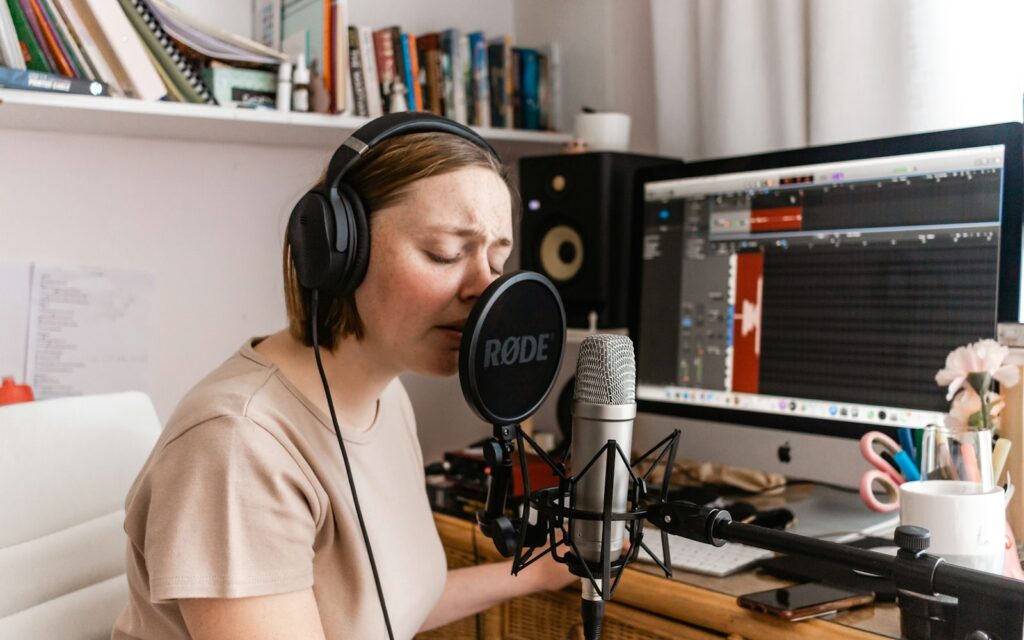 第一次做 Podcast，從 0 到上架你需要準備的 5 件事