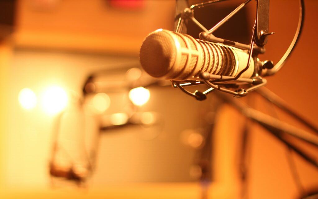 為什麼很多 Podcast 錄幾集就停更？問題不是設備，是沒有製作系統